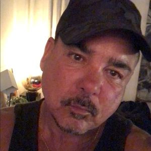 Meet your Posher, Reyes